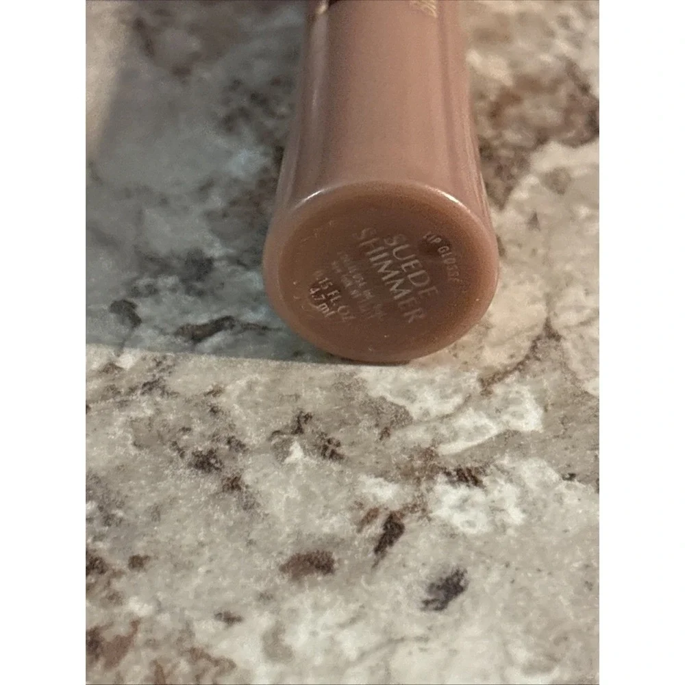 L'Oreal Lip Glosse Sheer Shiny Lip Gloss Suede Shimmer‎ Sealed Discontinued Rare